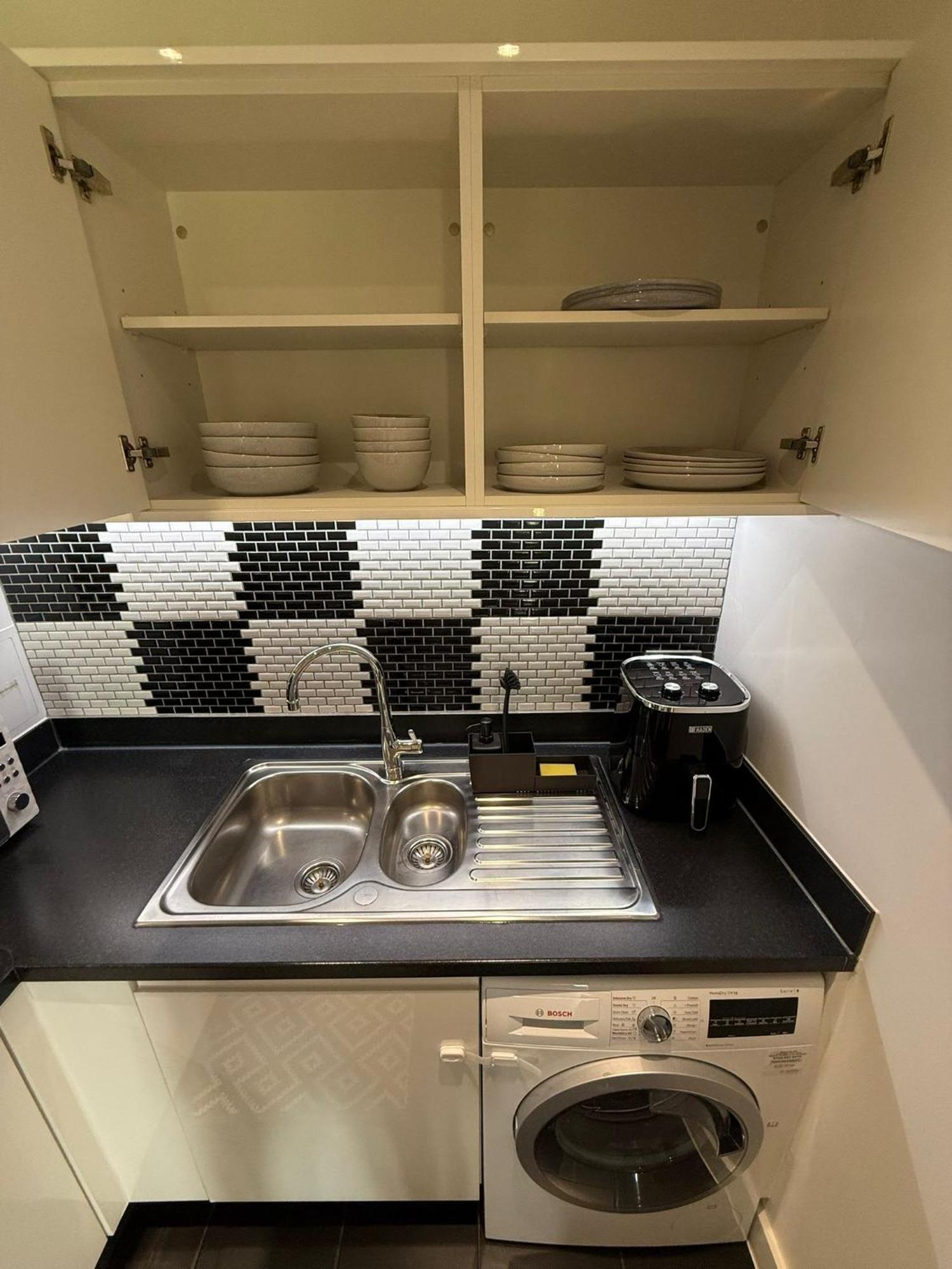 Apartment 2 Bed Near Brent Cross London
